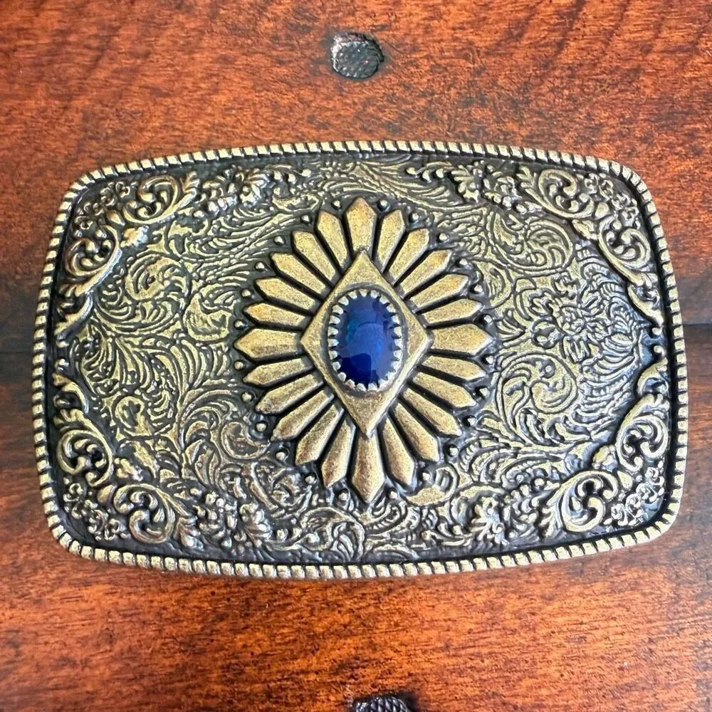 N/A built #westernwear #cowgirlstyle